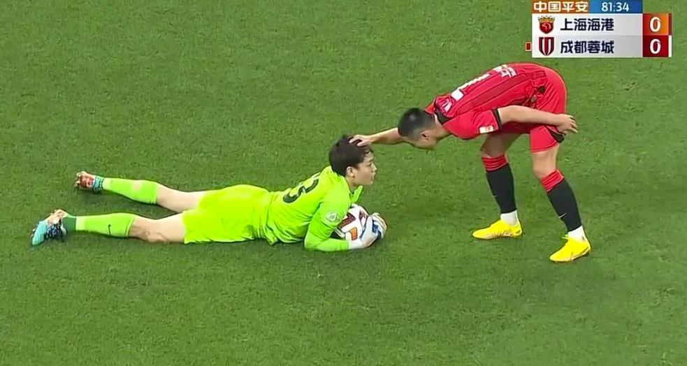 海港武磊训练视频,海港队武磊高清照片