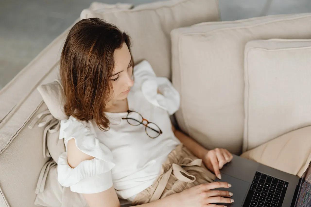 没有主见的人就注定老是做后悔事,没主见的女生请疯狂做这10件事