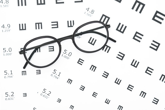 防止近视眼度数加深的眼镜,如何防止眼睛度数增加
