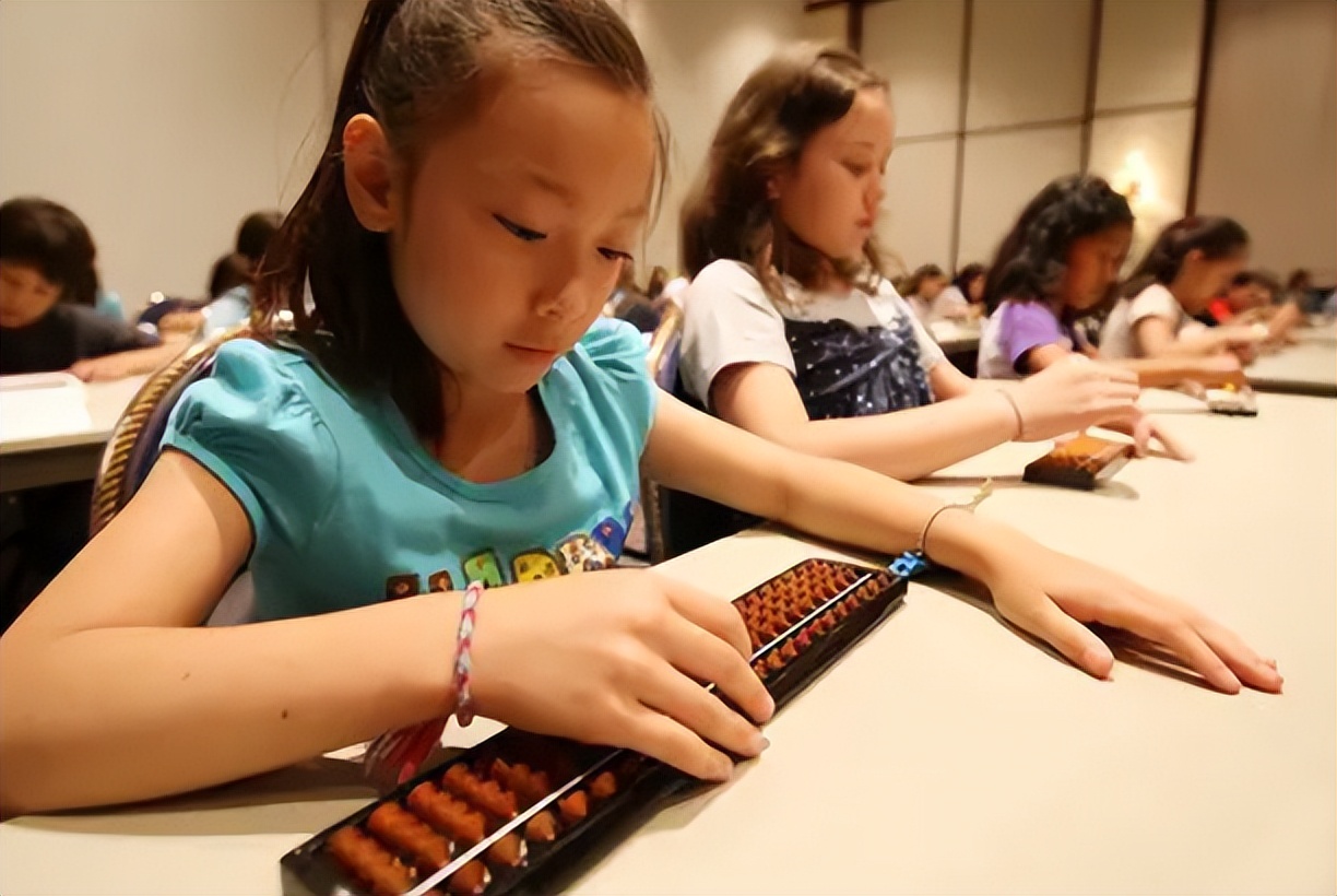 河南8岁神童何雪豪被军校录取,中国神童何雪豪现在什么军衔