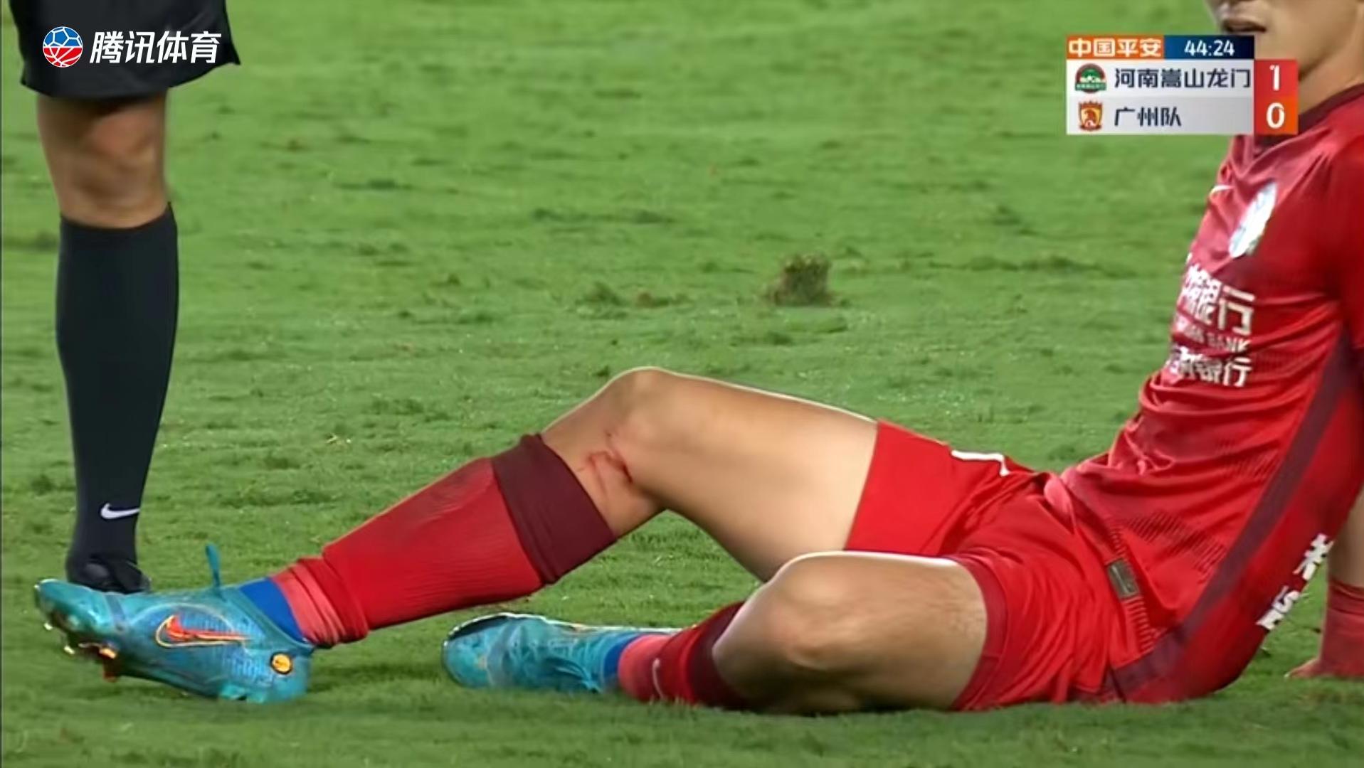 陈克强、吴少聪受伤流血，河南对阵广州上演精彩火爆的对攻大戏