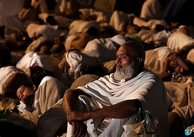 沙特800亿修建的高铁,沙特投资10000亿美金