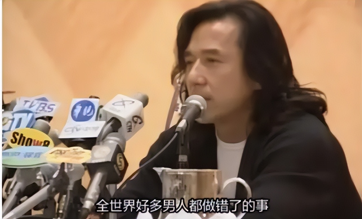 林凤娇为了成龙，到底有多能忍？