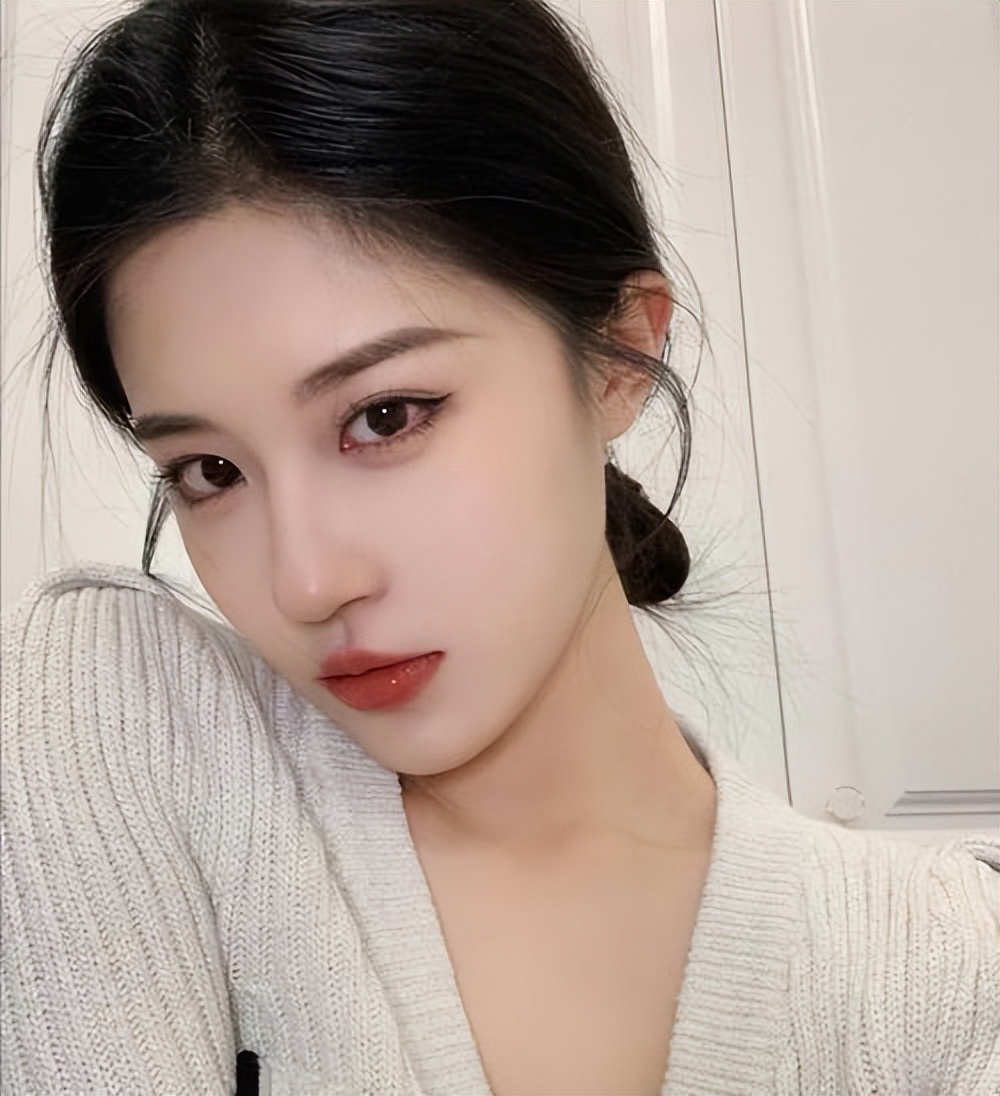 护肤时精华液冰晶修复霜先后顺序,护肤水乳精华液先后顺序