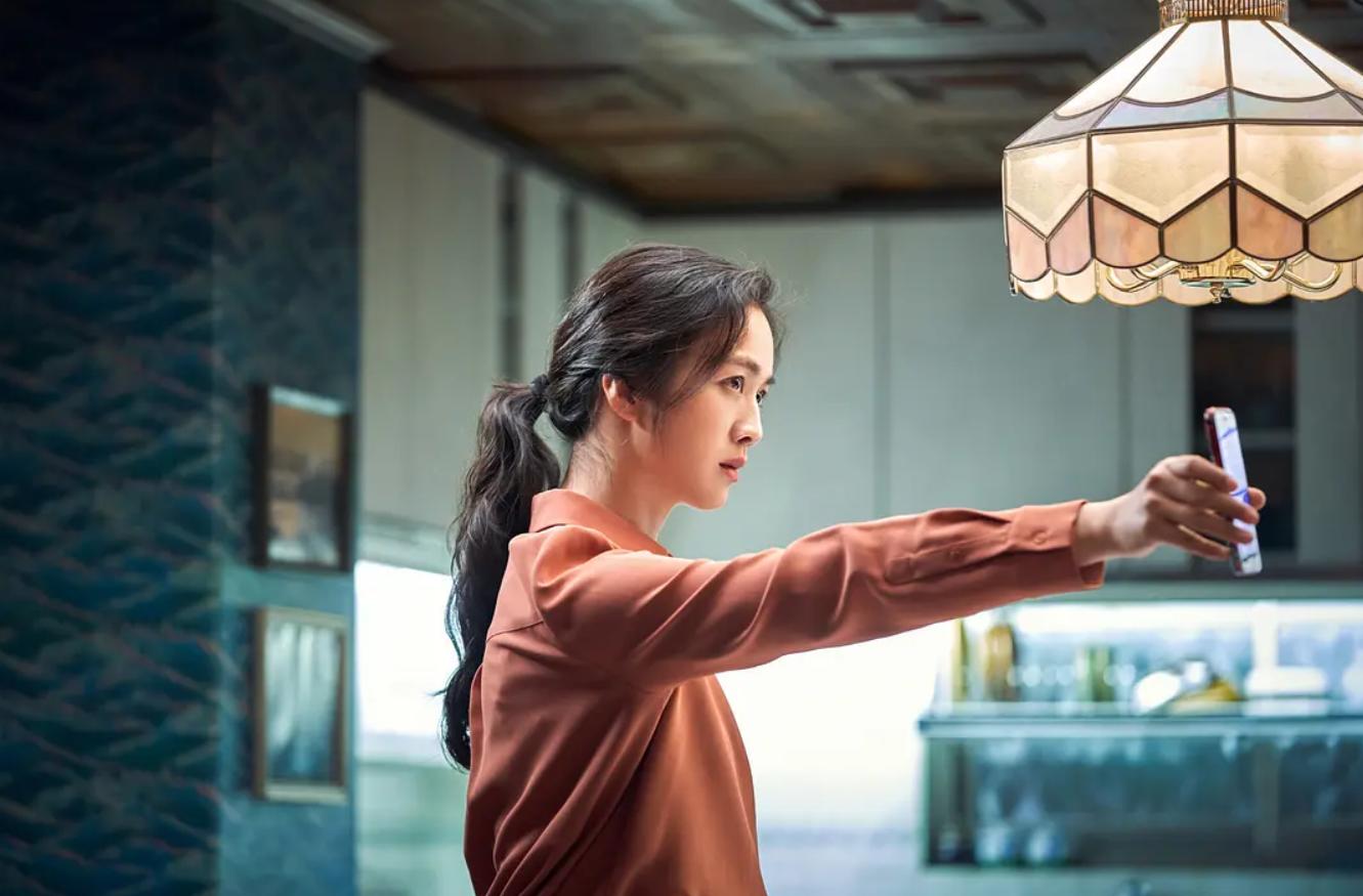 再现《色戒》风韵？韩国“尺度最小”的禁忌题材，汤唯这次又火了