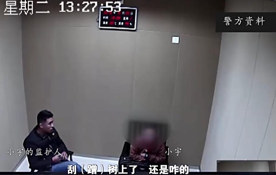 15岁男孩偷开母亲奔驰撞死人逃逸,16岁少年偷开家里汽车撞死人