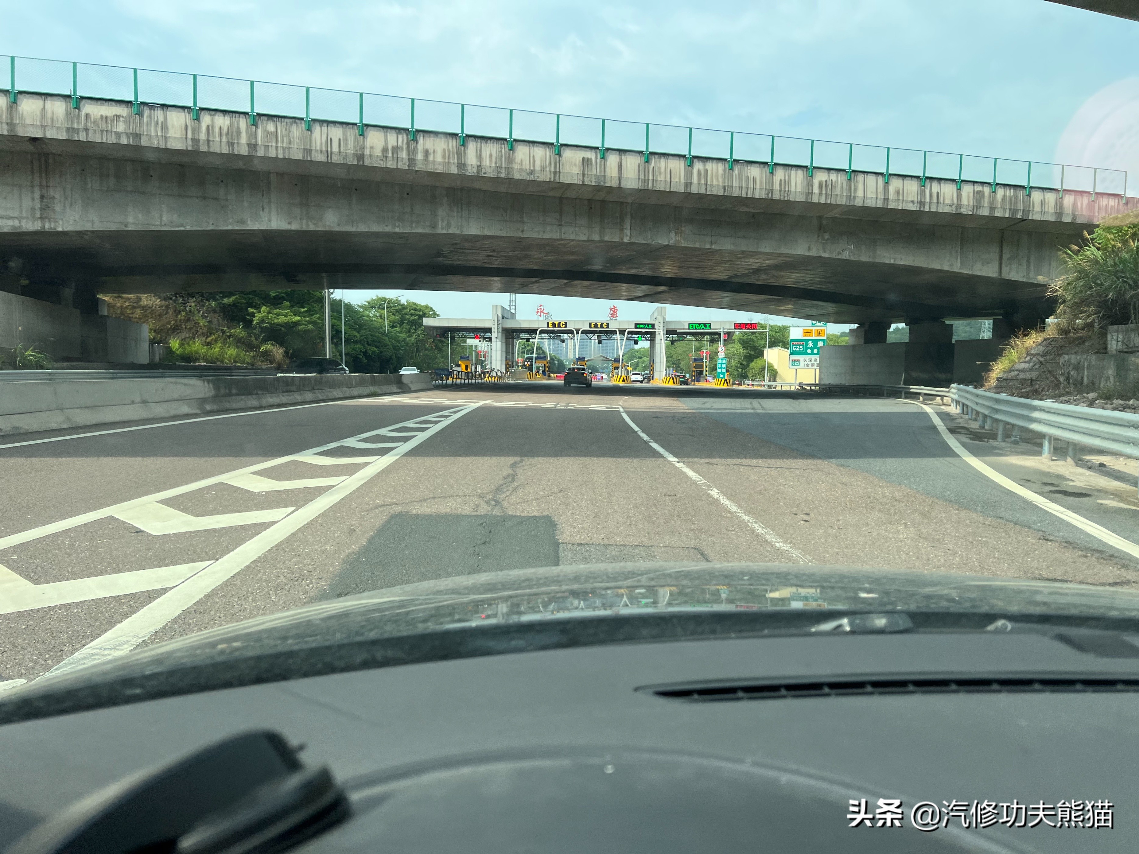 严谨的德国工人钣金修复,严谨的德国师傅修复事故车