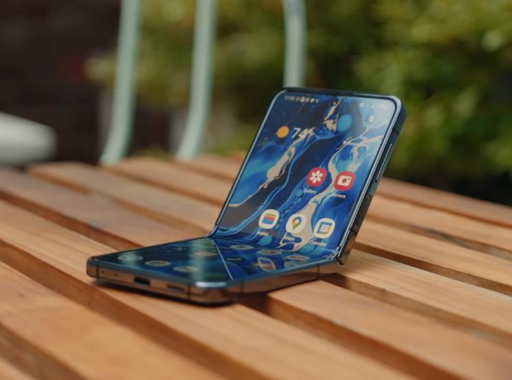 三星galaxyzflip5二手价格,三星galaxyzflip5为啥下架