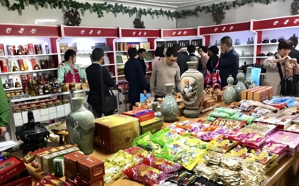 带1万块钱去朝鲜,一万元人民币在朝鲜能买什么东西