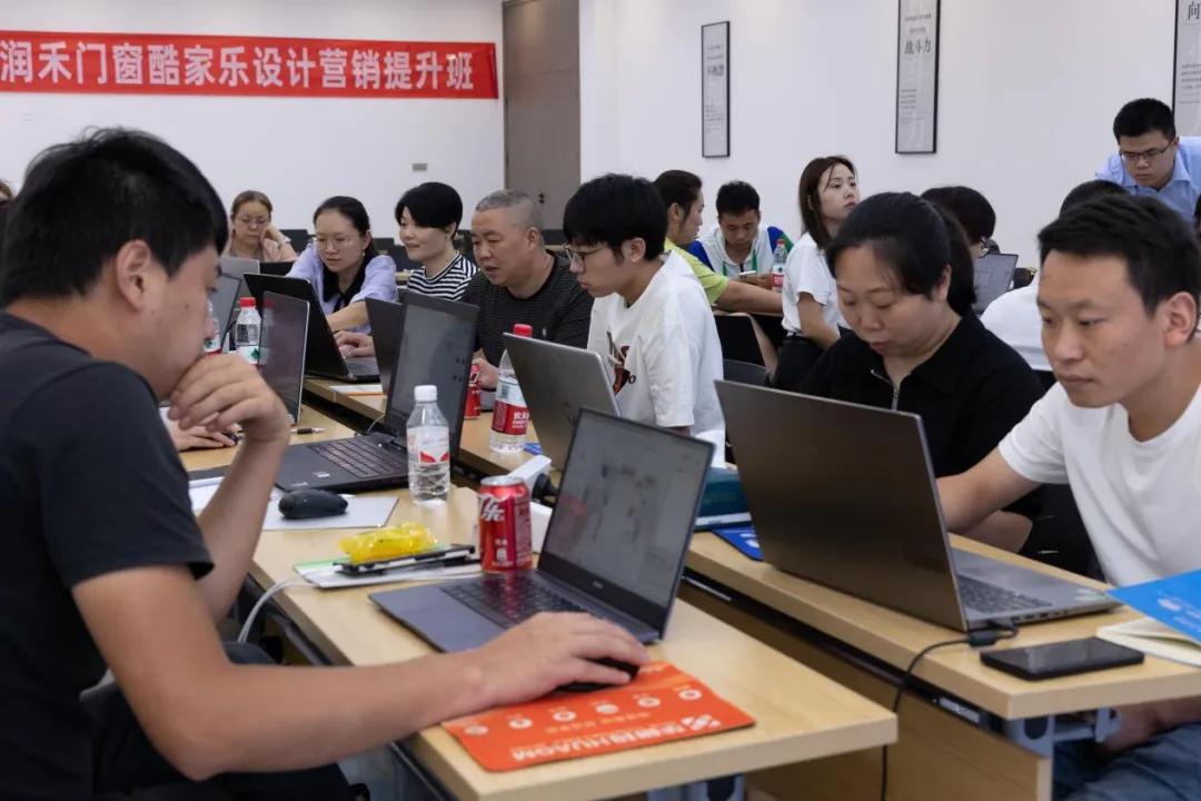 千万大商打造计划——润禾门窗营销设计提升班圆满收官！