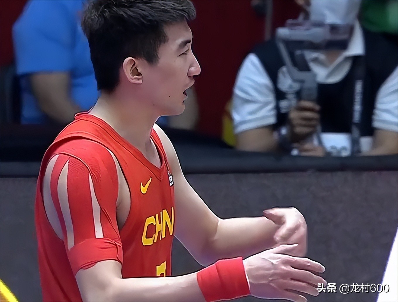 男篮亚洲杯黎巴嫩男篮周琦得分,男篮亚洲杯赛况中国vs黎巴嫩周琦