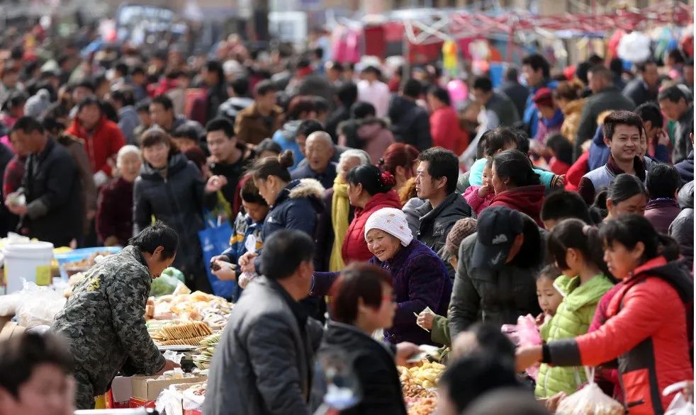 农村集市上的猫腻是真的吗,农村集市最常见的假货
