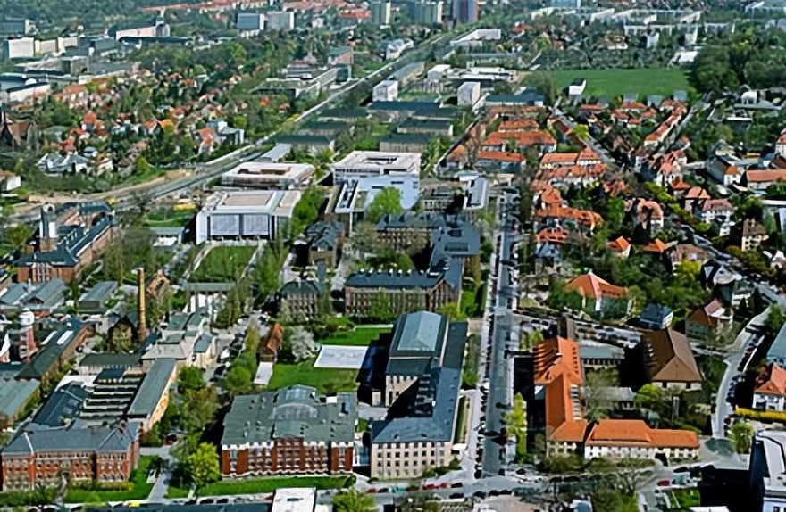 德累斯顿工业大学排名,北京理工与德累斯顿工业大学