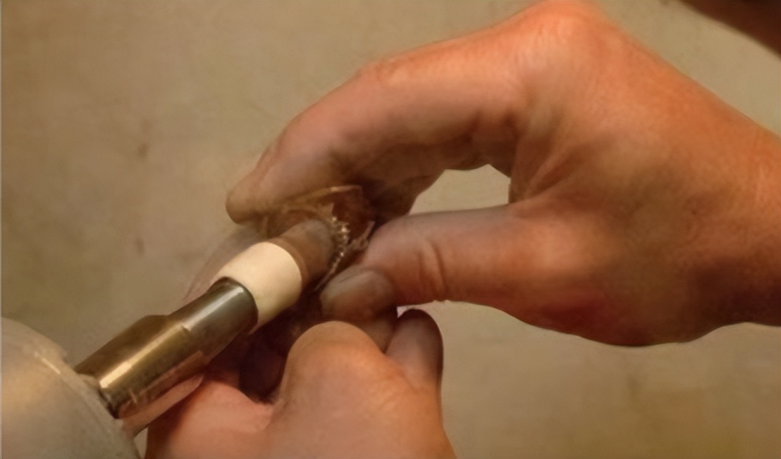 梵克雅宝四叶草戒指价格,梵克雅宝四叶草戒指黑