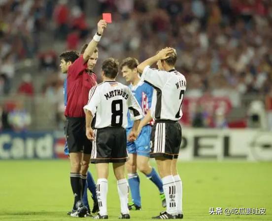 历届世界杯红牌图片,世界杯十大红牌视频