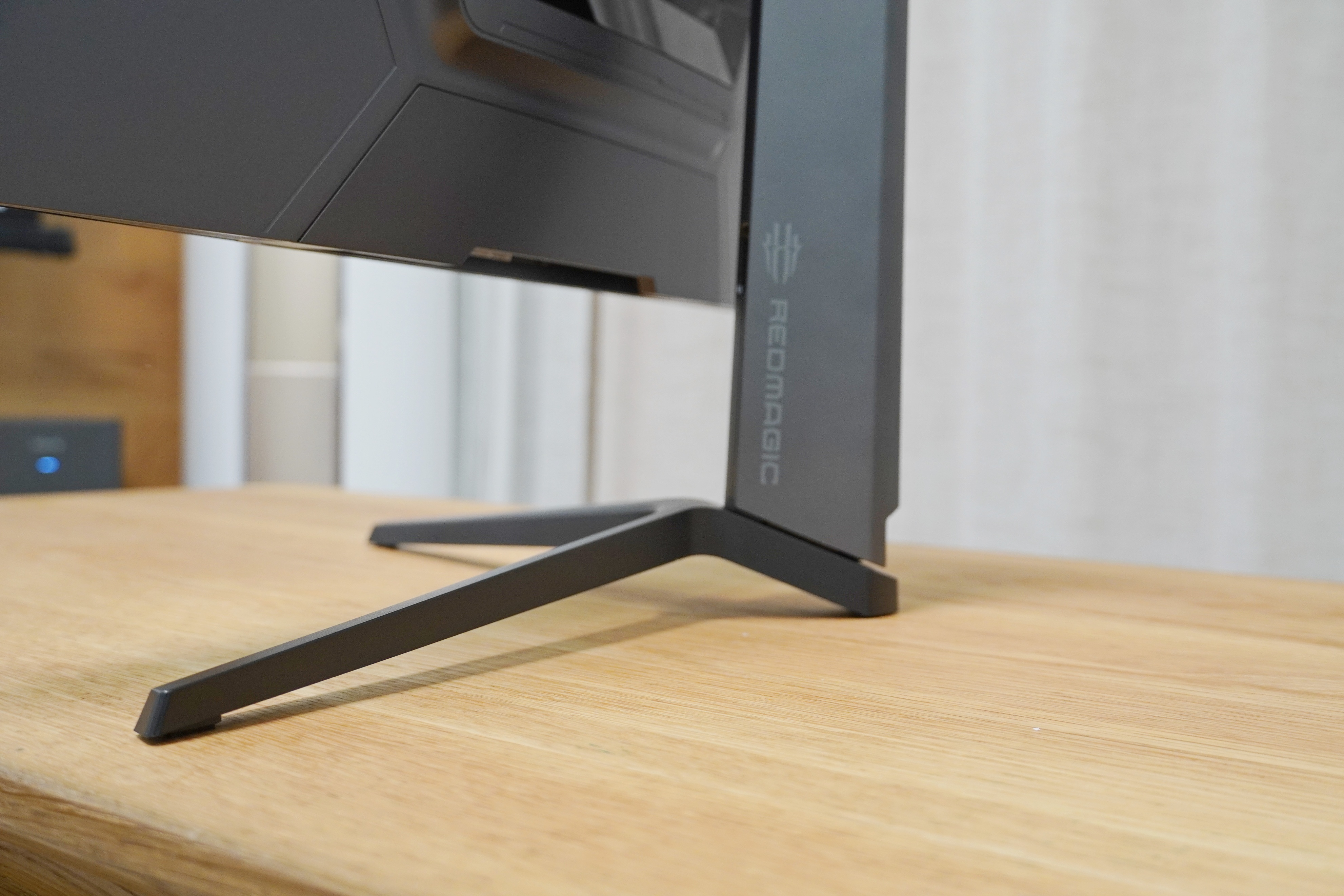 红魔显示器2k240hz换支架,红魔49寸显示器240hz