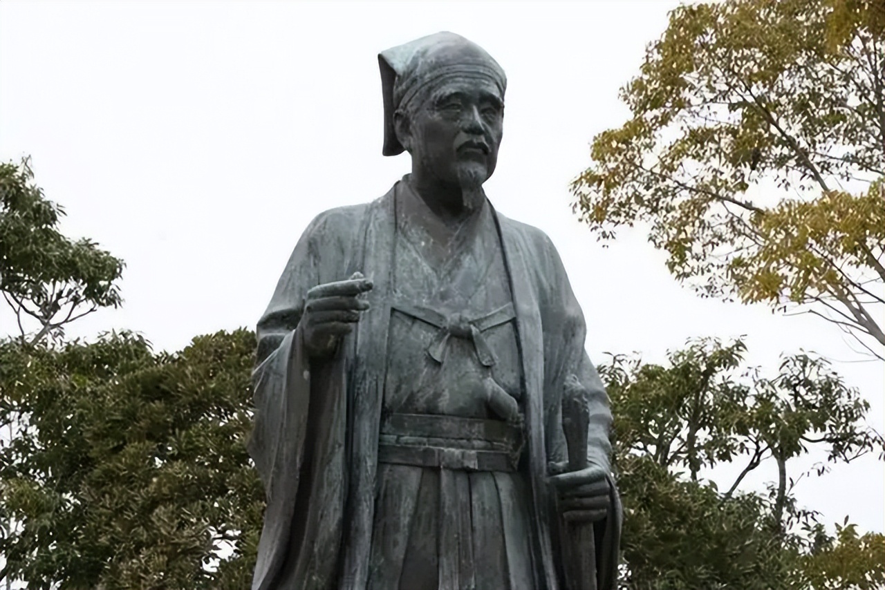 日本拉面起源于中国哪里,日本拉面用的是什么拉面