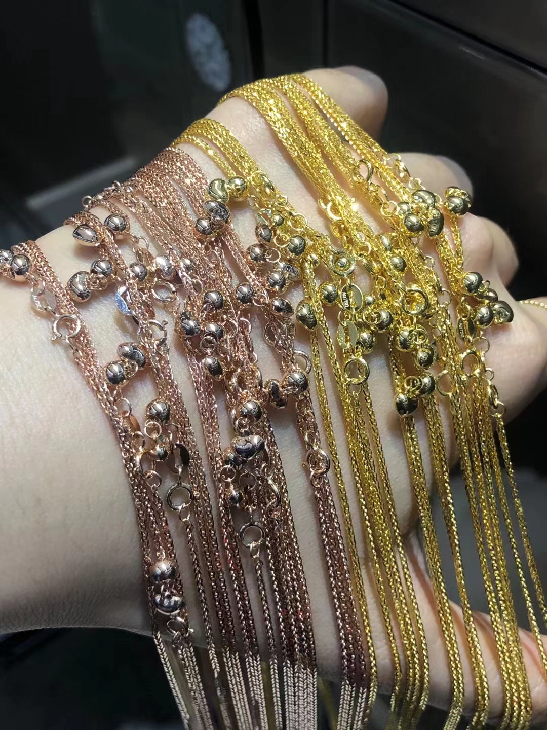 18k金和黄金回收哪个值钱,18k金和铂金哪个回收贵