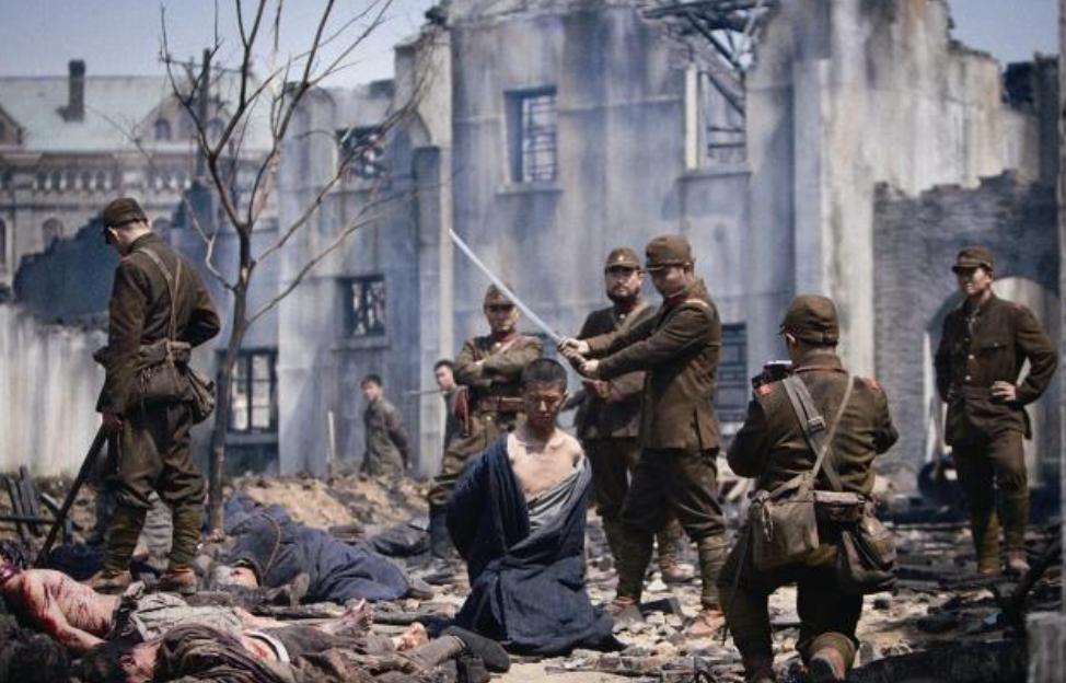 名为“归乡”，实为*杀屠**！日军投降之日，香港人口降至60万以下