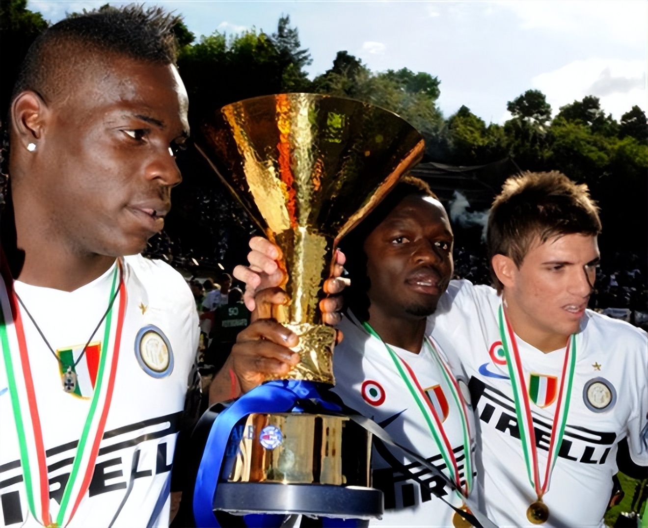 18岁小将被穆帅看中,18岁就被封为将军