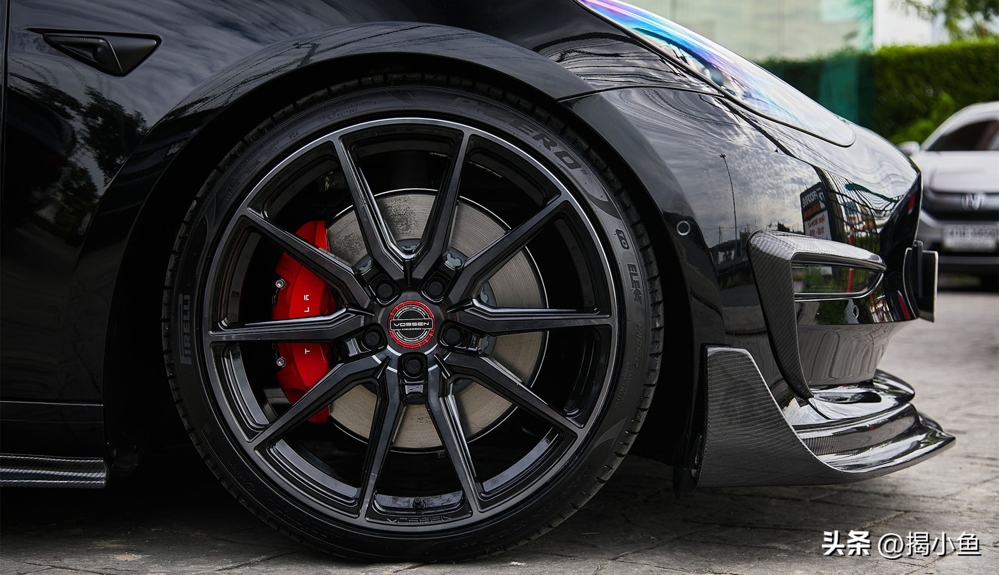 特斯拉model3焕新版底盘塑料管,特斯拉model320寸锻造轮毂