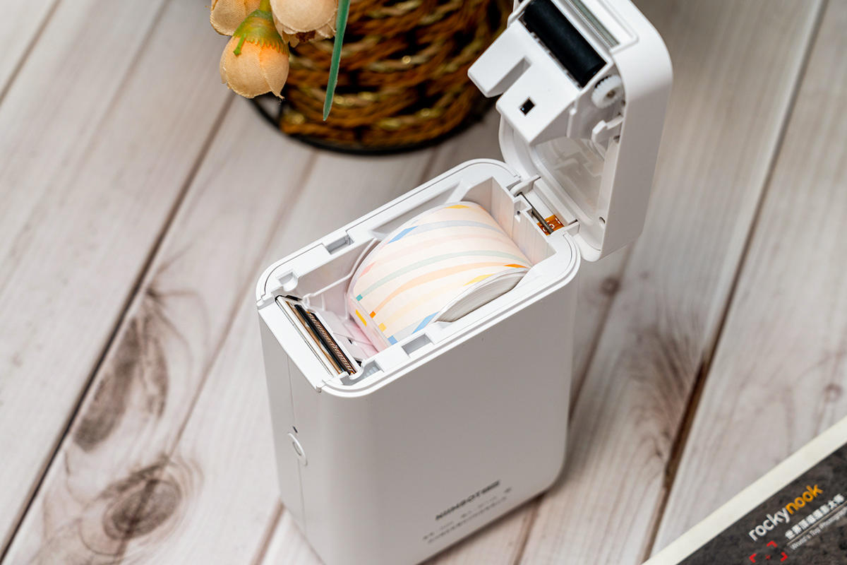 精臣标签打印机d11使用方法,精臣智能标签打印机d101如何装纸