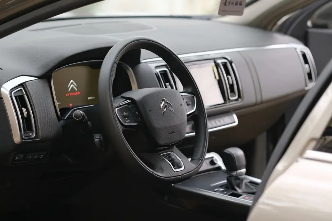 一六年雪铁龙c6二手多少钱,济南二手雪铁龙c6清仓价格