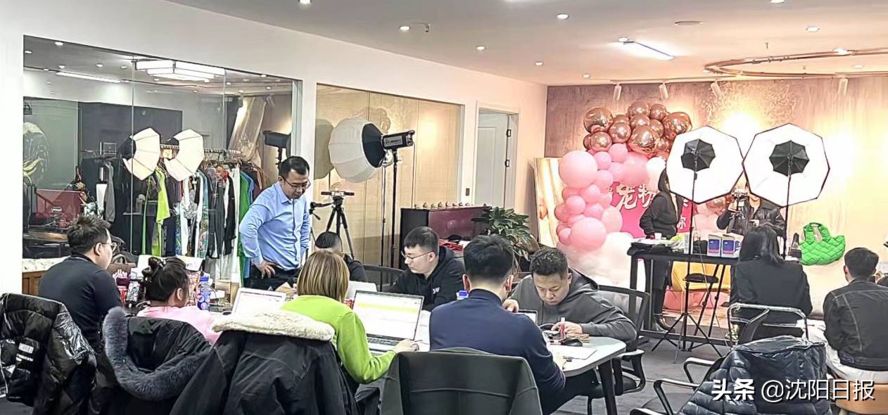 主播背后运营曝光,直播卖货背后竟然有导演