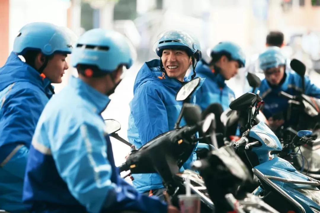 外卖小哥月入过万是真的么,外卖小哥月入过万真的容易吗