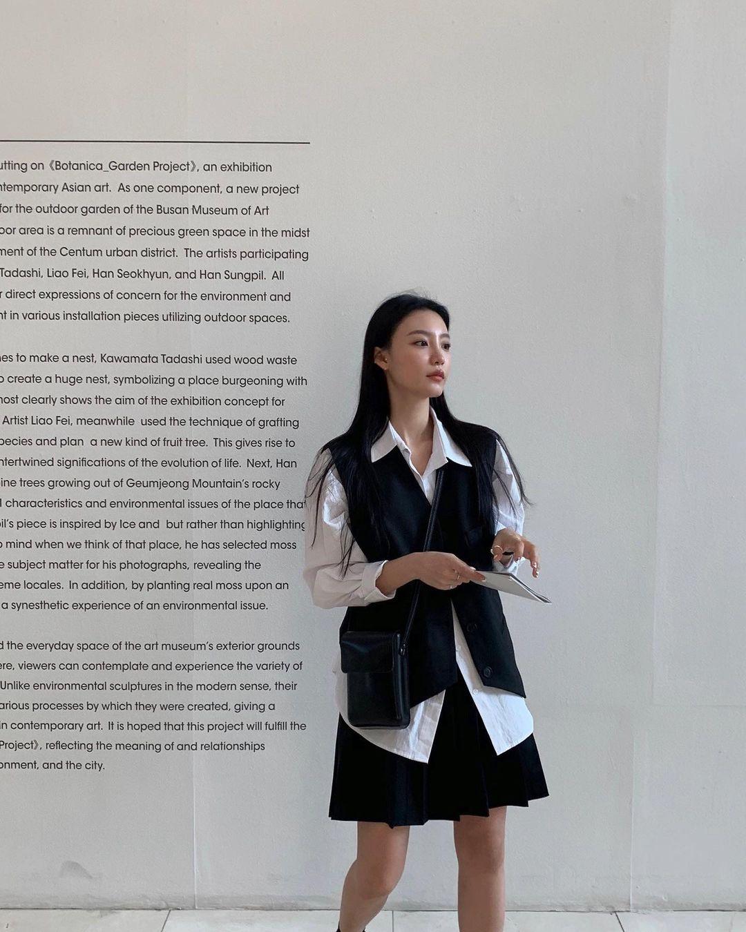 时尚博主的19件夏季日常穿搭look,这位博主的减龄穿搭值得学习