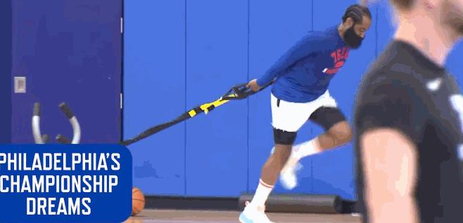 76人西蒙斯哈登,哈登出战球迷泪目