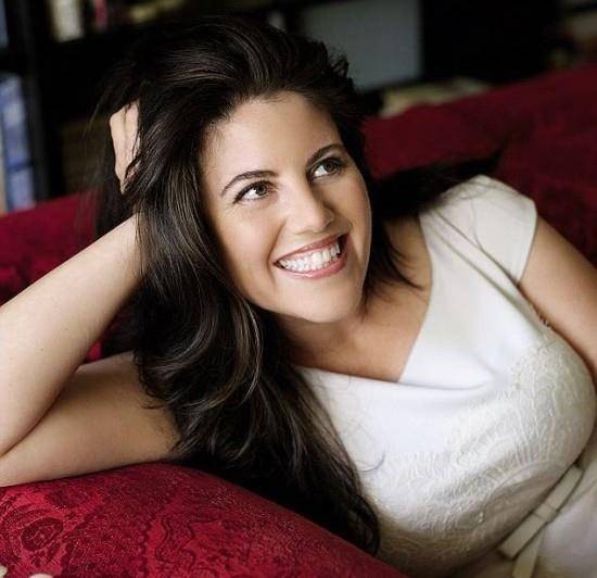 莱温斯基克林顿照片,莱温斯基22岁时照片