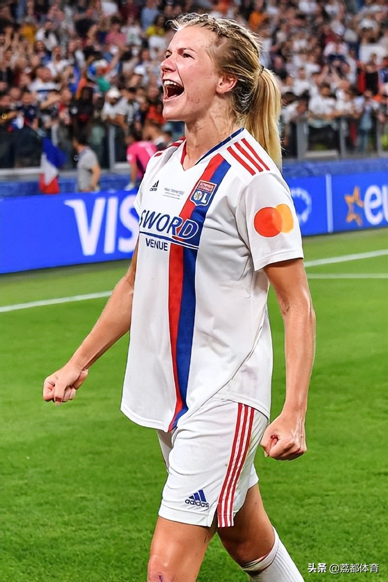 中国留洋女足球运动员,女足球运动员中国