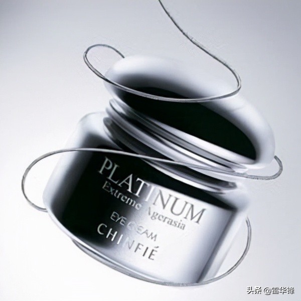 眼部为什么容易产生黑眼圈皱纹？去皱去黑眼圈眼霜眼膜排行榜