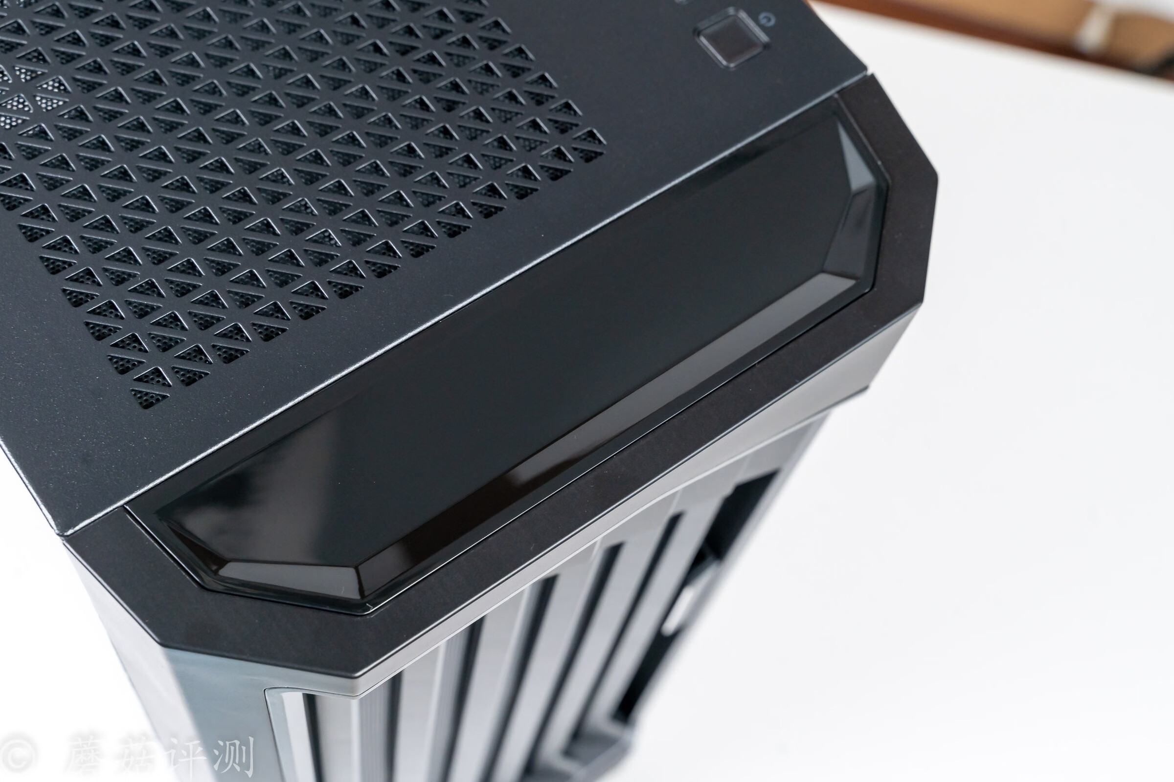 安钛克散热最好的机箱,散热性能好的机箱安钛克700和800