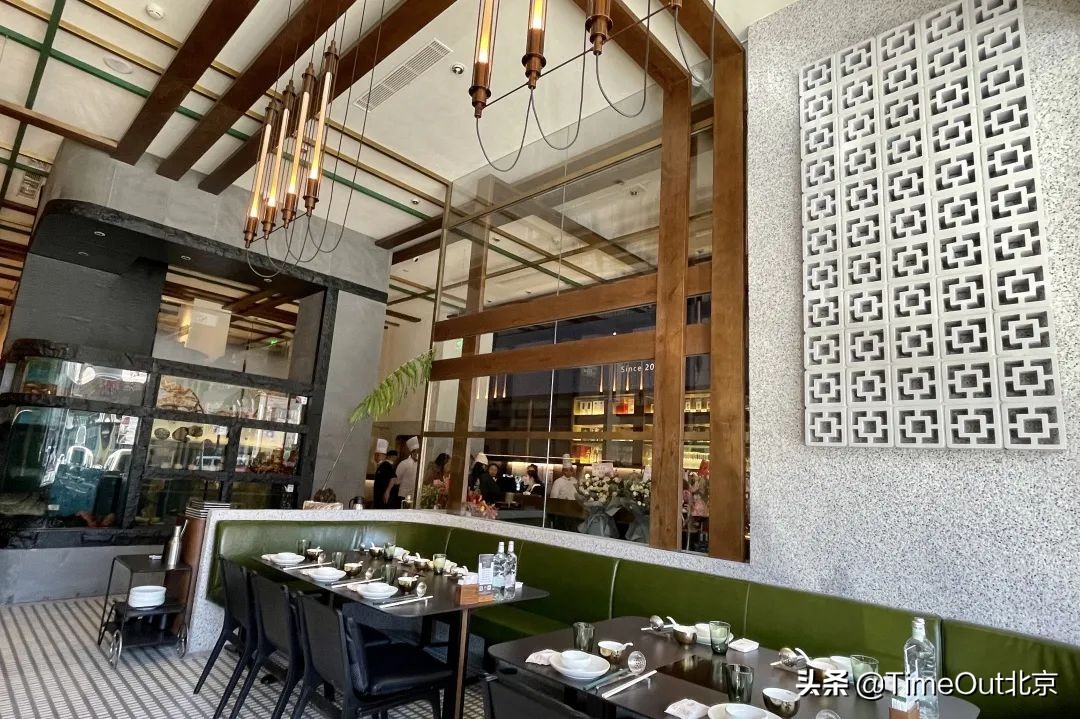 吃饱喝美幸福满溢，京城7个餐饮新消息