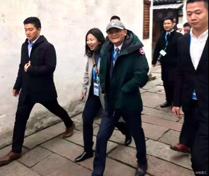 加拿大鹅有商务款羽绒服吗,加拿大鹅羽绒服哪一款最抢手