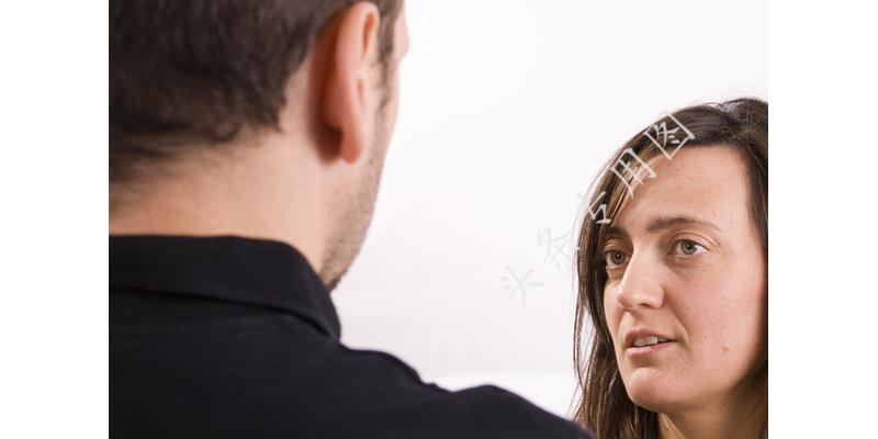 43岁男性：每次出差回来，家里都会换床罩，兄弟：事出反常必有妖