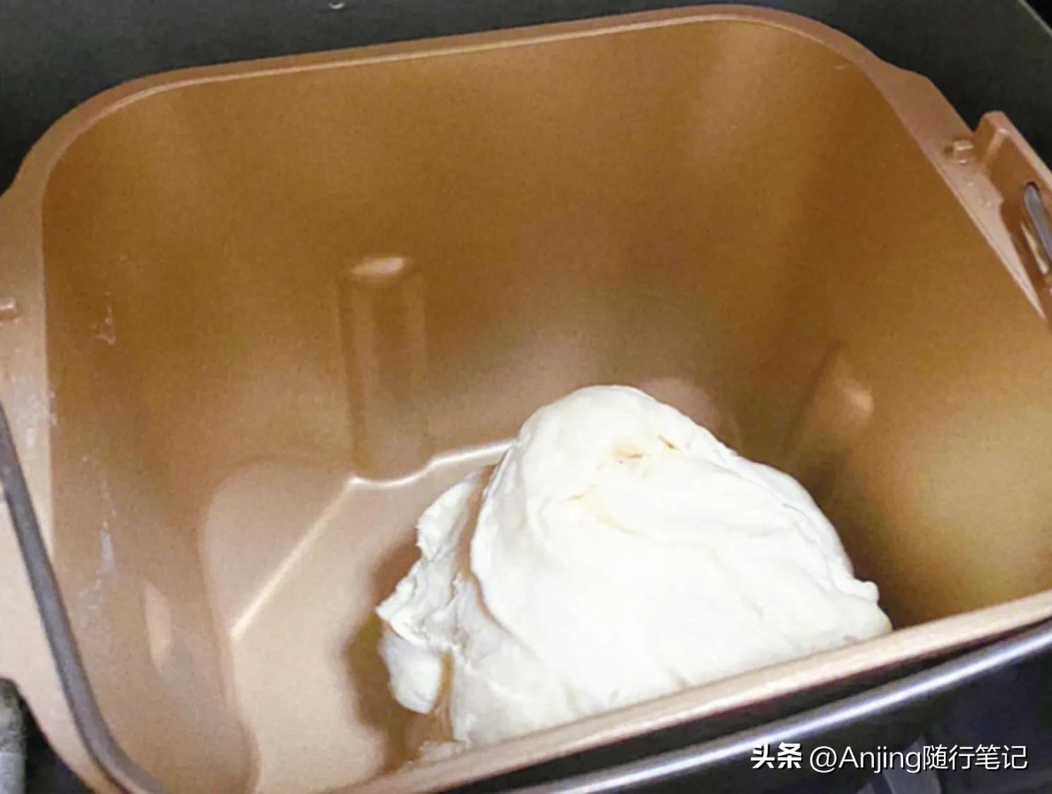 松下面包机揉面程序,面包机揉面和手工揉面区别