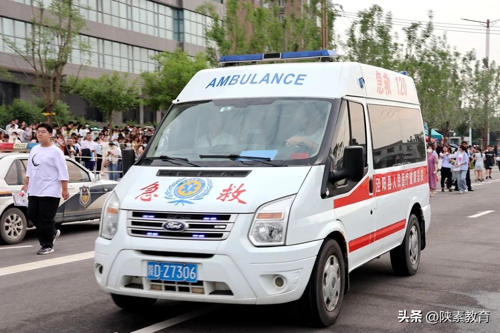 追梦吧高考完整视频,《追梦吧少年》