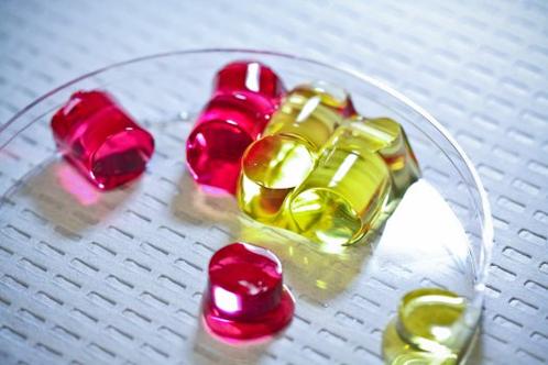 银离子浸渍海藻酸盐及其抗菌性能