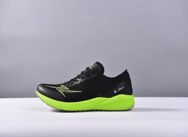 安踏儿童跑鞋2023新款,2022哪款跑鞋最好