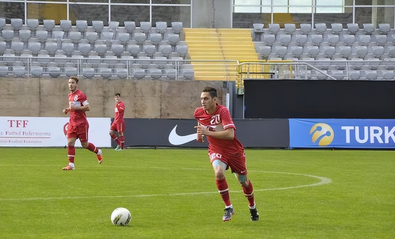 曼城和国米到达伊斯坦布尔,国米vs曼城势均力敌