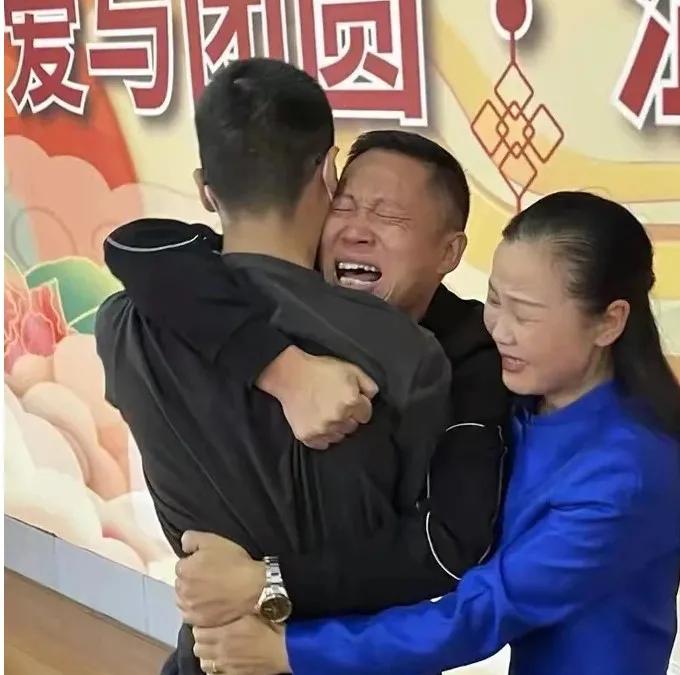 2022最毁三观新闻：我爸用卖我的钱，娶了我妈！录音曝光，震惊了