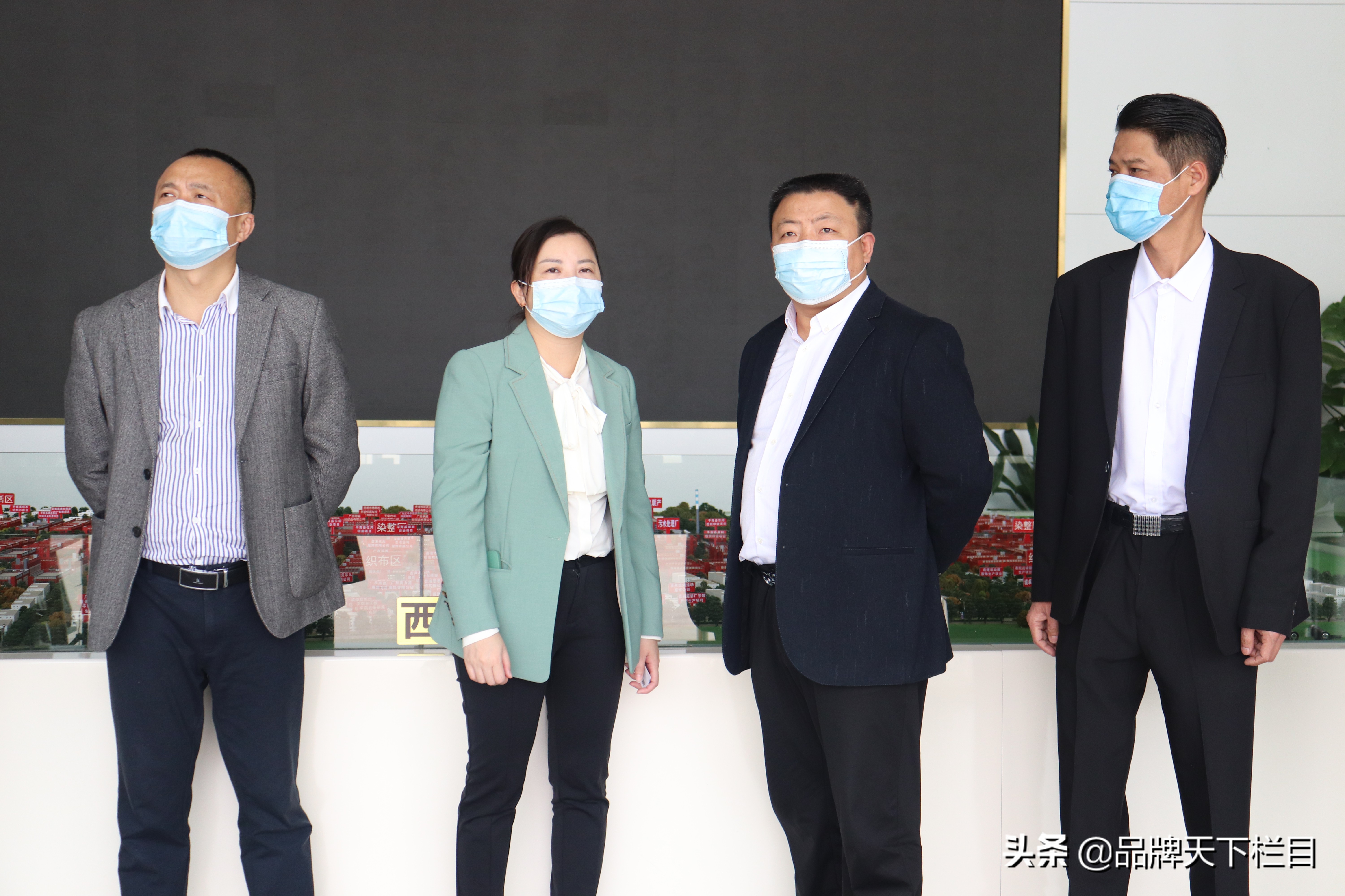 中安海博董事长唐文平先生一行考察平南县