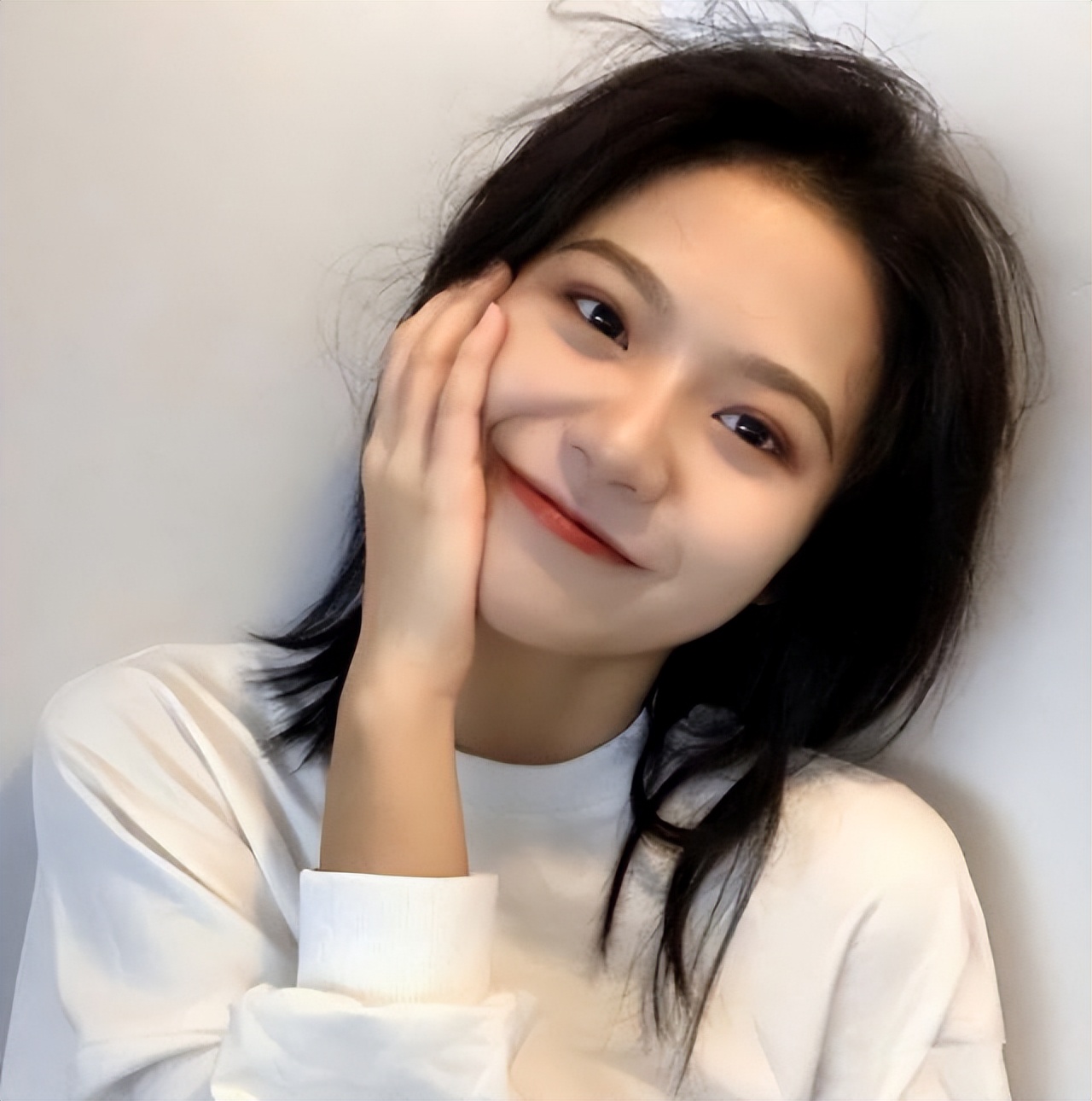 洗完头头发干燥怎么办,洗完头如何让头发蓬松又好看