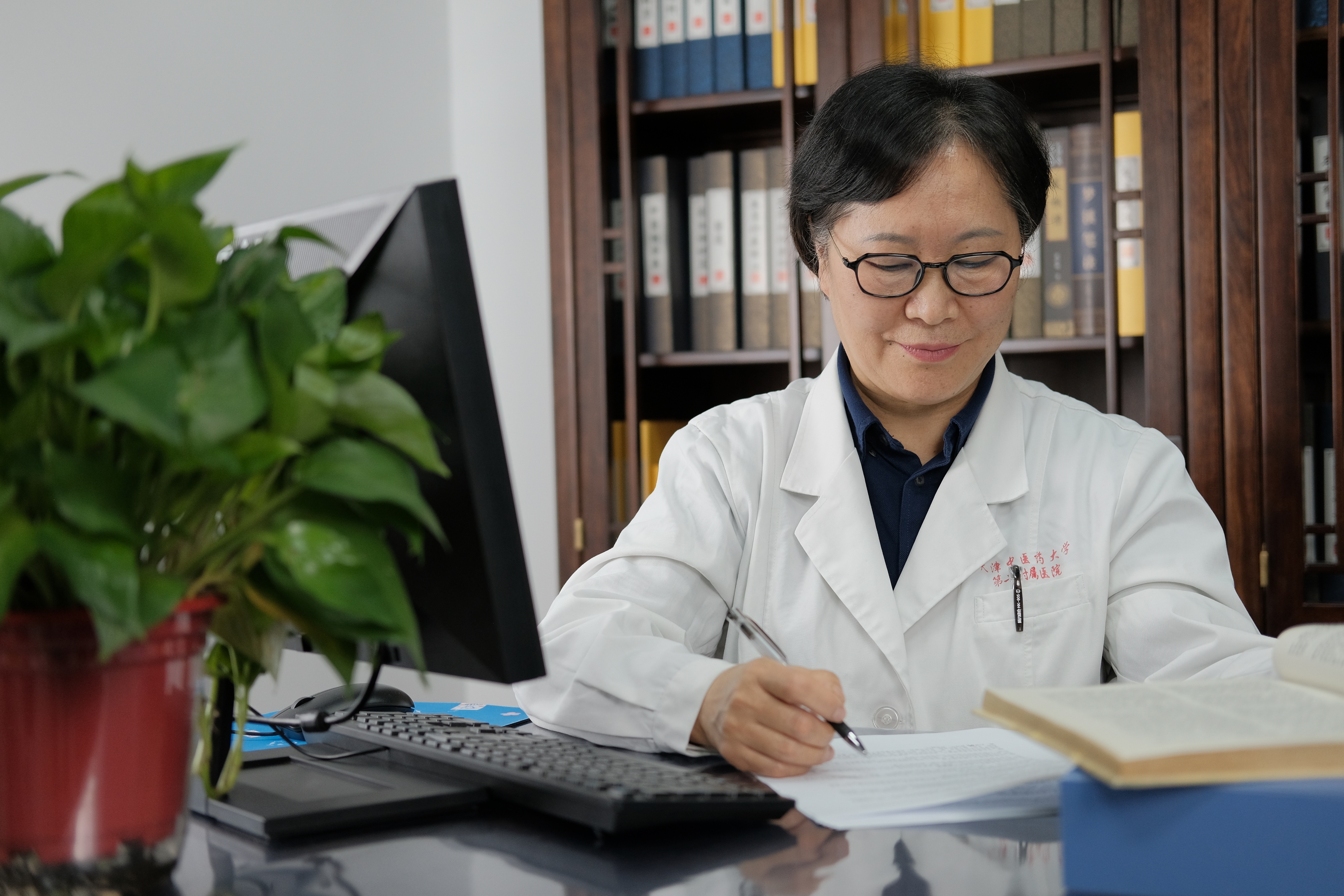 鼻窦炎头痛怎么办快速缓解头痛,严重头痛怎么办最快的缓解方法