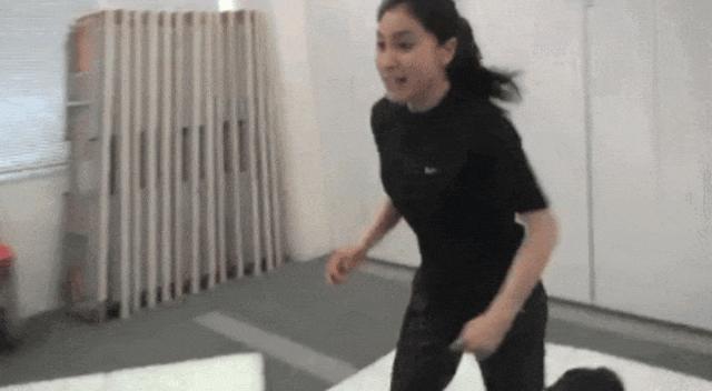 还记得《哥哥太爱我》的妹妹土屋太凤吗？她当妈妈啦！