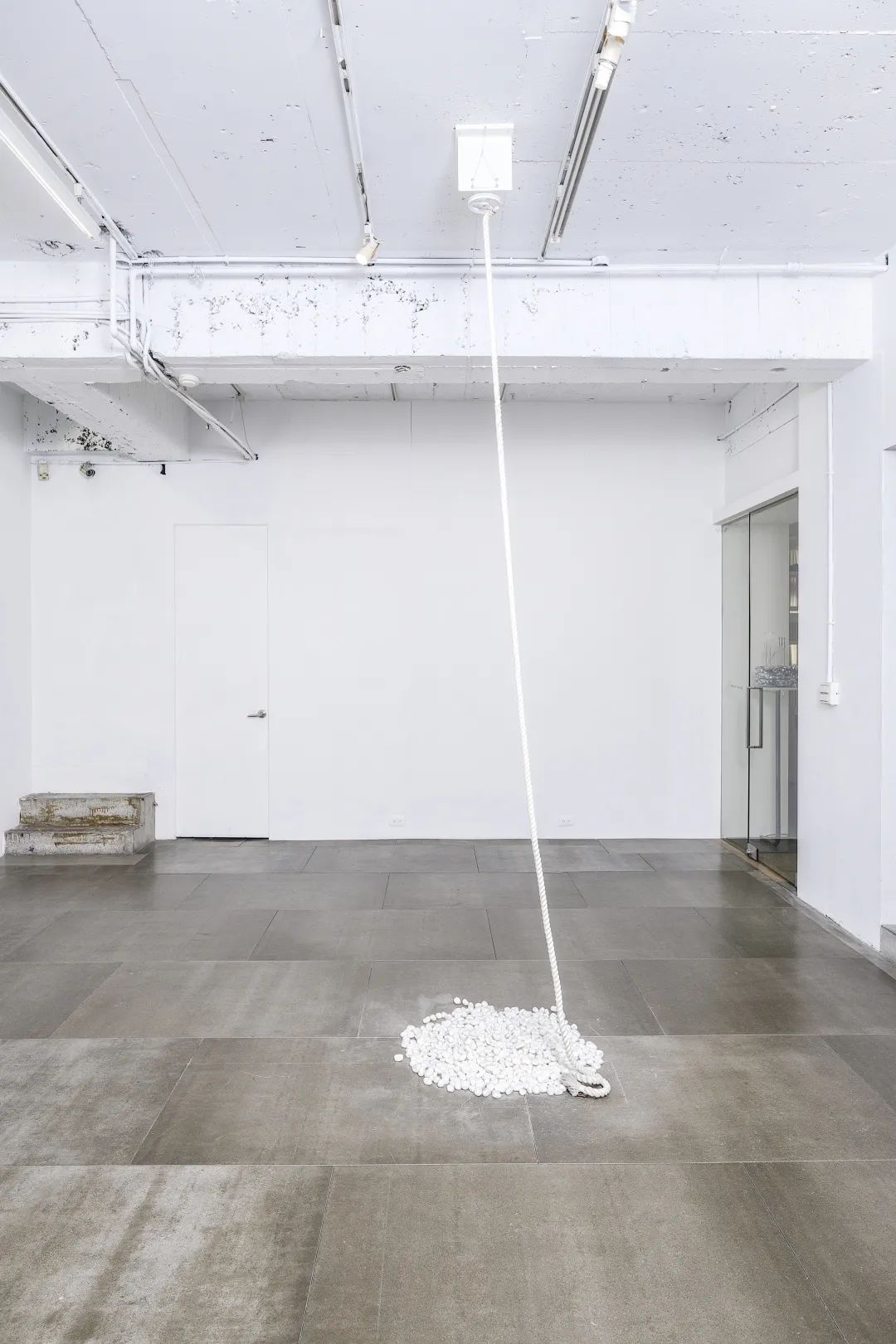 毛利悠子|“我想在创作中留下‘事物’而不仅仅是‘东西’。”