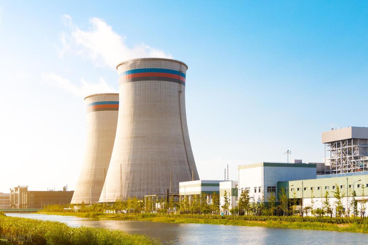 电厂工作十年大概工资有多少,电厂上班一年挣多少钱